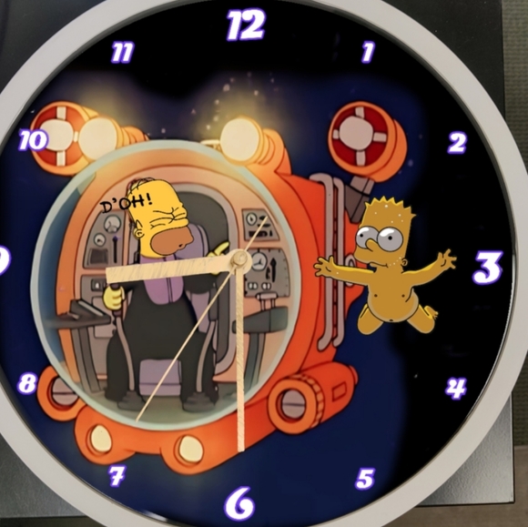 Submarine implosion clock - Picture 4 of 6